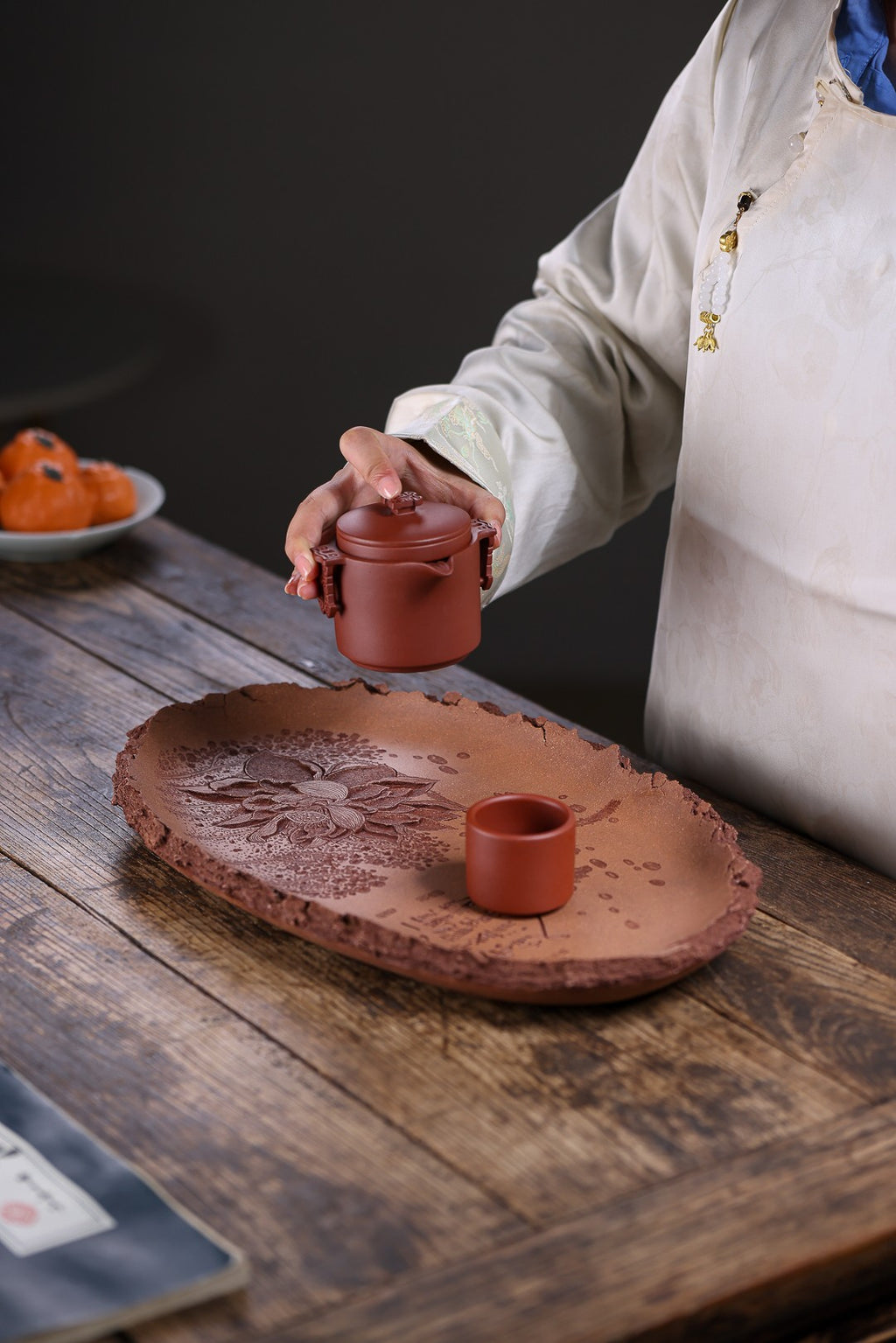 Hong Yun Dang Tou     - Yixing Zisha Purple Teapot Stand