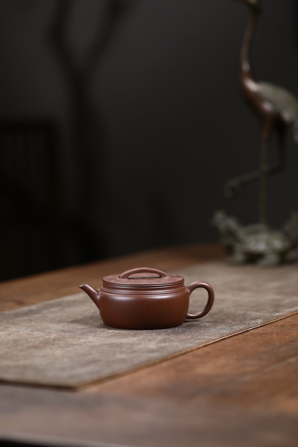Han Wa   160cc   - Yixing Zisha Purple Clay Teapot