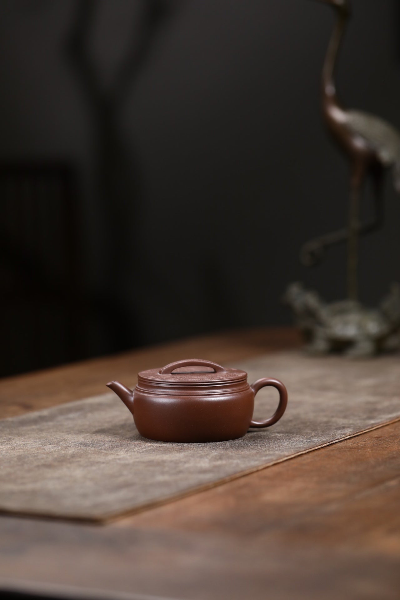 Han Wa   160cc   - Yixing Zisha Purple Clay Teapot