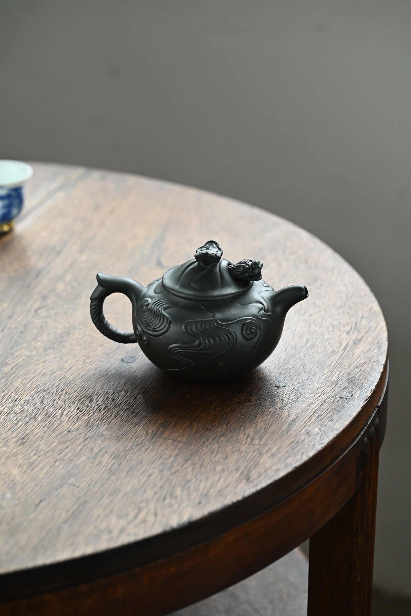 Yun Long   430cc   - Yixing Zisha Purple Clay Teapot