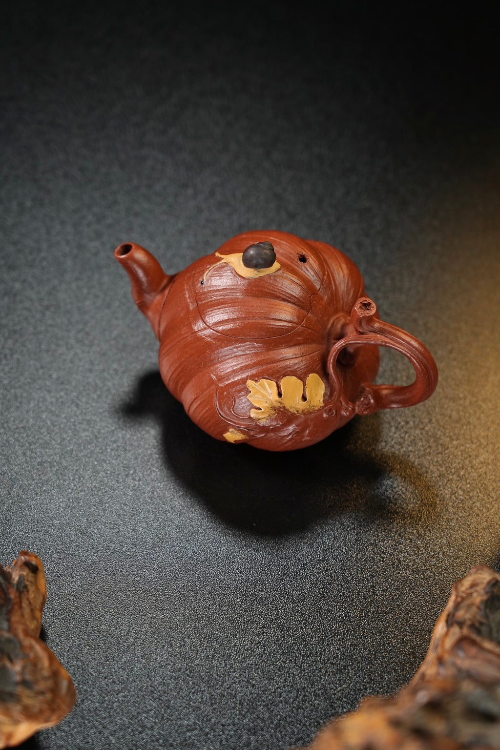 Ya Qu    150cc   - Yixing Zisha Purple Clay Teapot