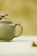 Zhu Yi Hu    150cc   - Yixing Zisha Purple Clay Teapot