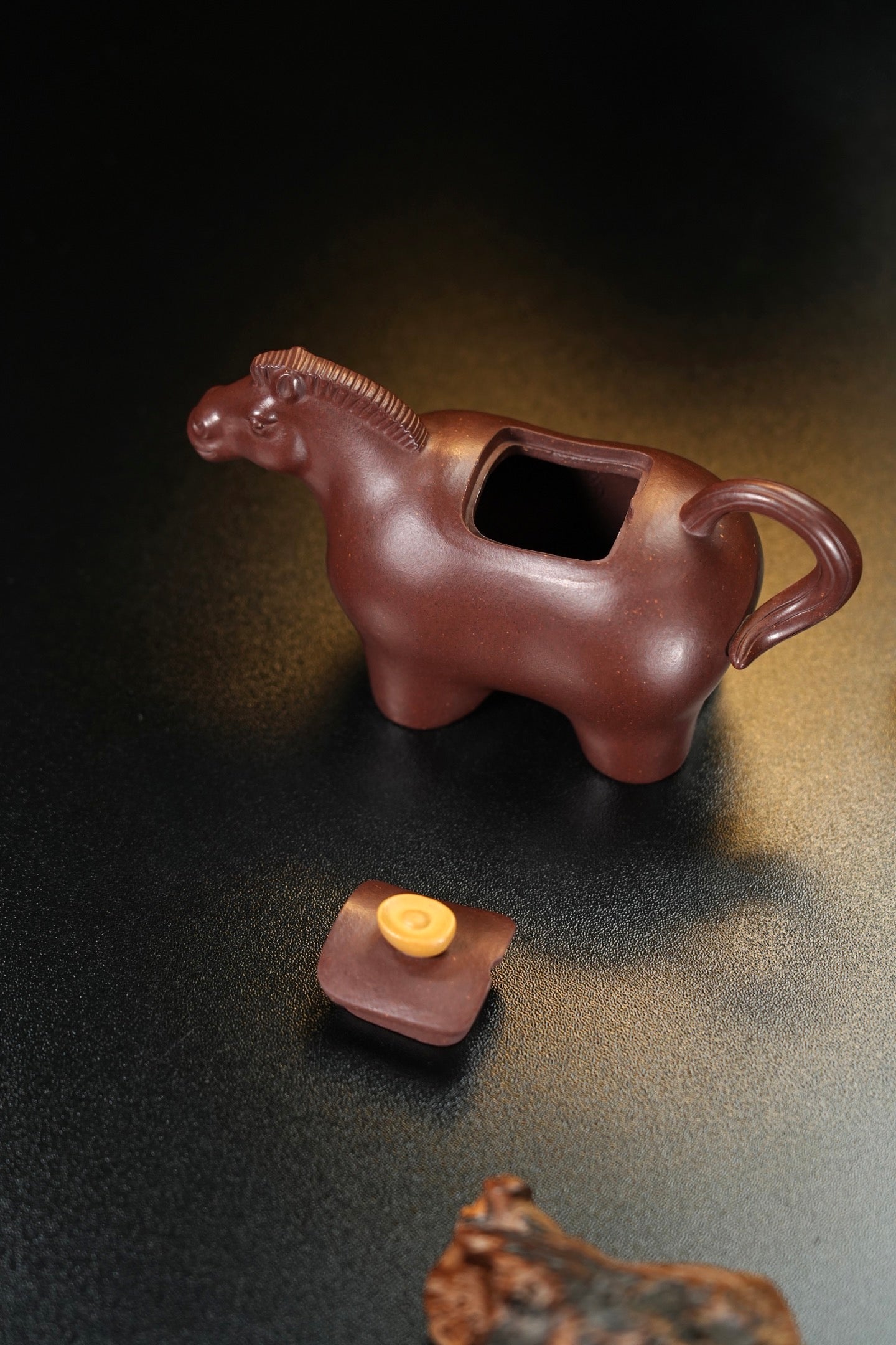 Ma Dao Cheng Gong    140cc   - Yixing Zisha Purple Clay Teapot