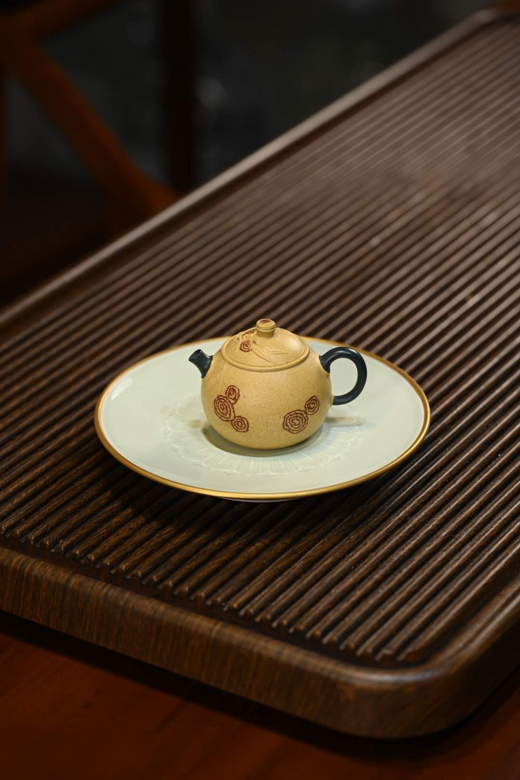 Xiang Fei Zhu    130cc   - Yixing Zisha Purple Clay Teapot