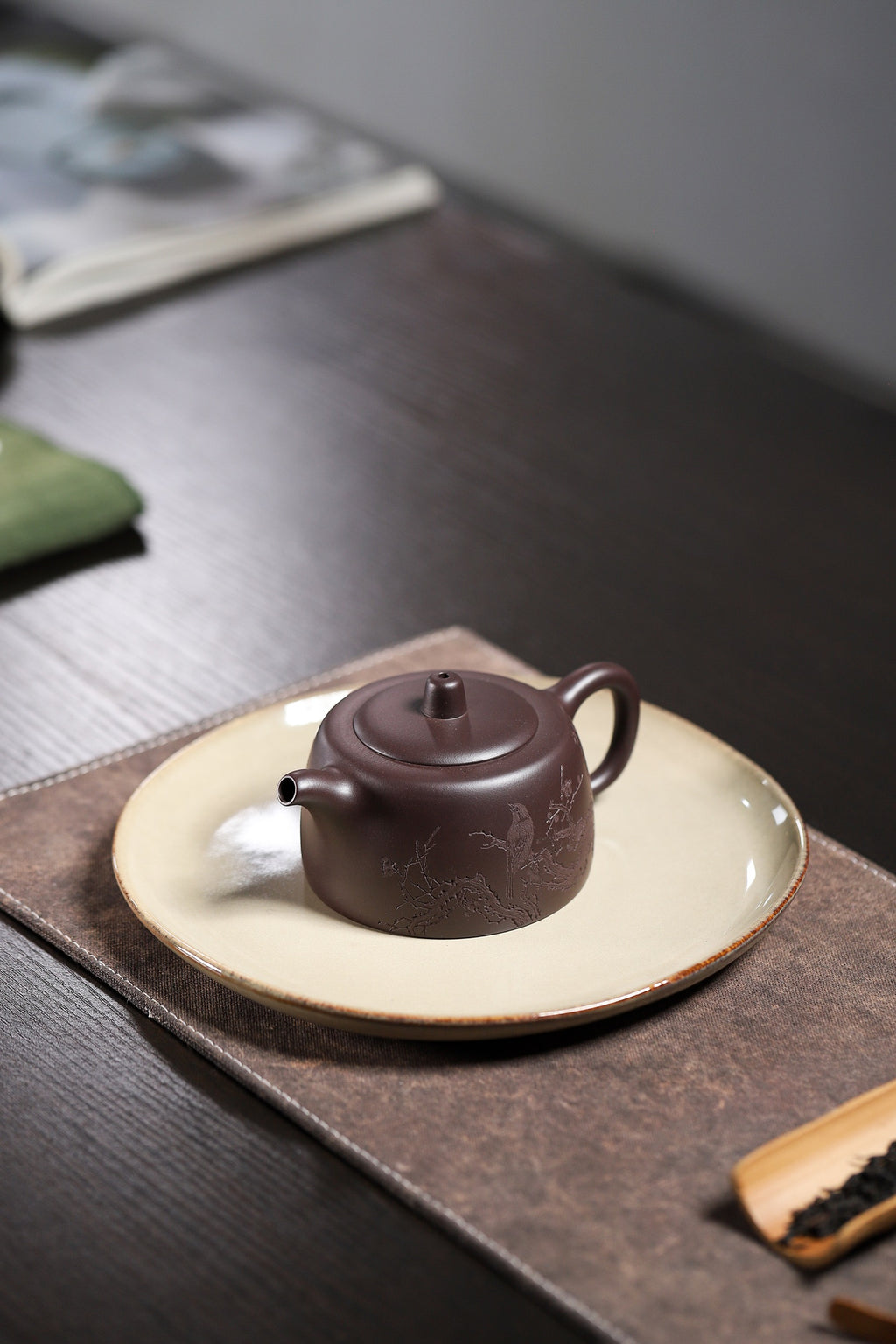 Jing Lan     190cc   - Yixing Zisha Purple Clay Teapot
