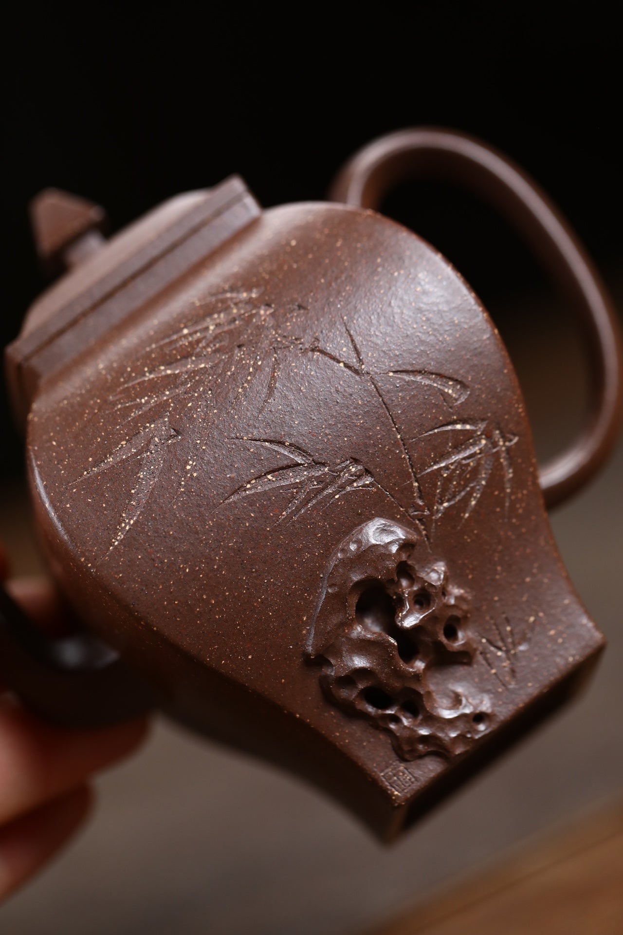 Ling Yun    220cc   - Yixing Zisha Purple Clay Teapot