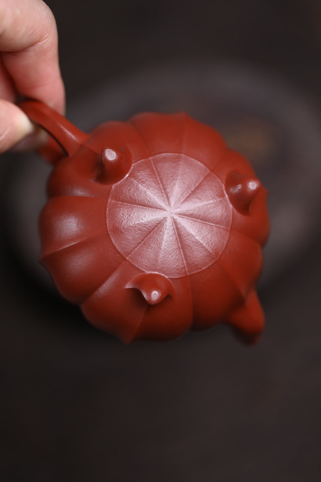 Jin Wen Bao Xiang     120cc   - Yixing Zisha Purple Clay Teapot