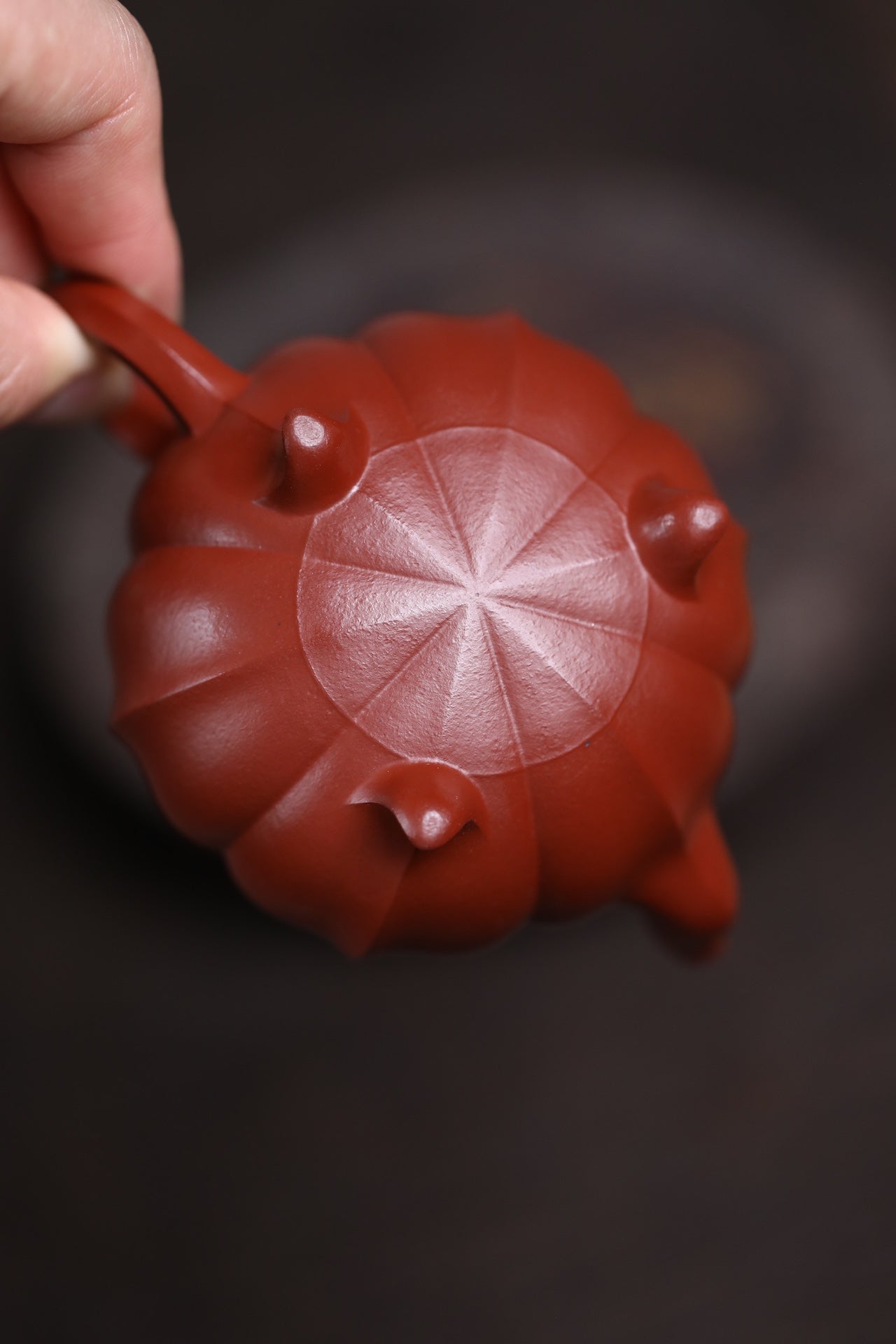 Jin Wen Bao Xiang     120cc   - Yixing Zisha Purple Clay Teapot