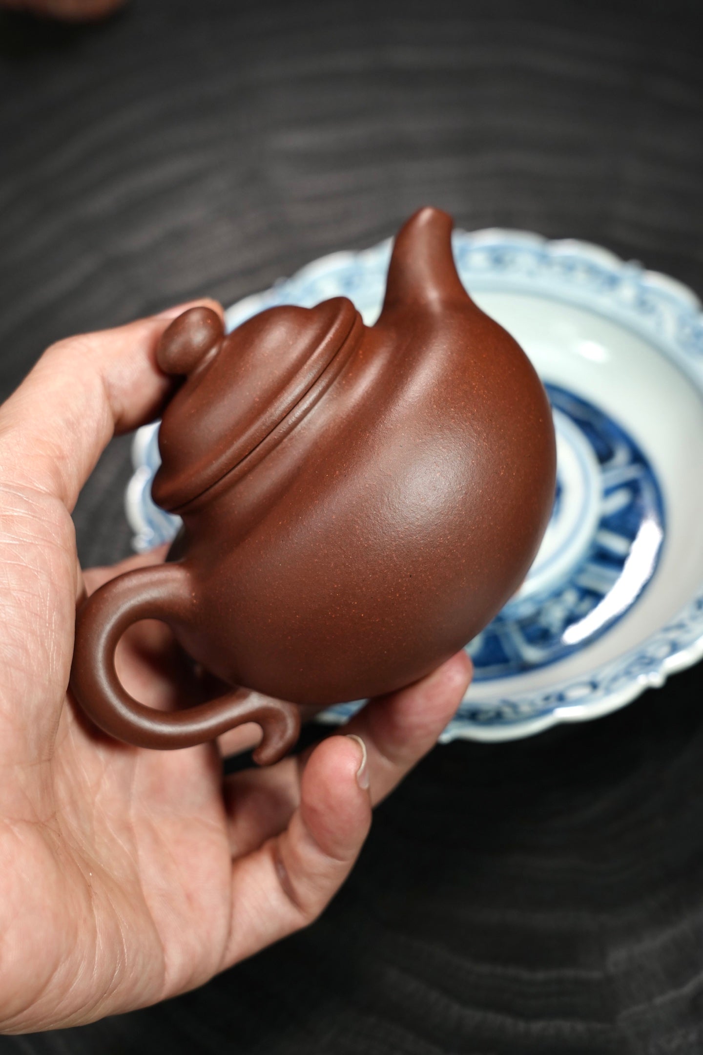 Lian Zi   200cc   - Yixing Zisha Purple Clay Teapot
