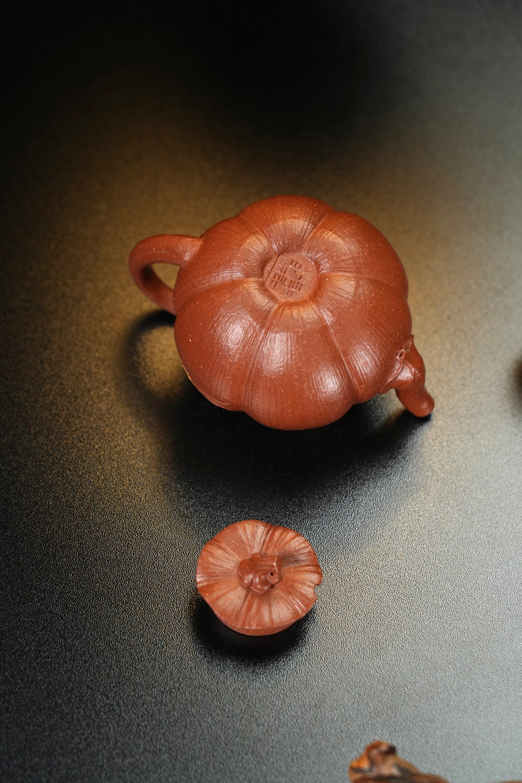 Nan Gua    160cc   - Yixing Zisha Purple Clay Teapot