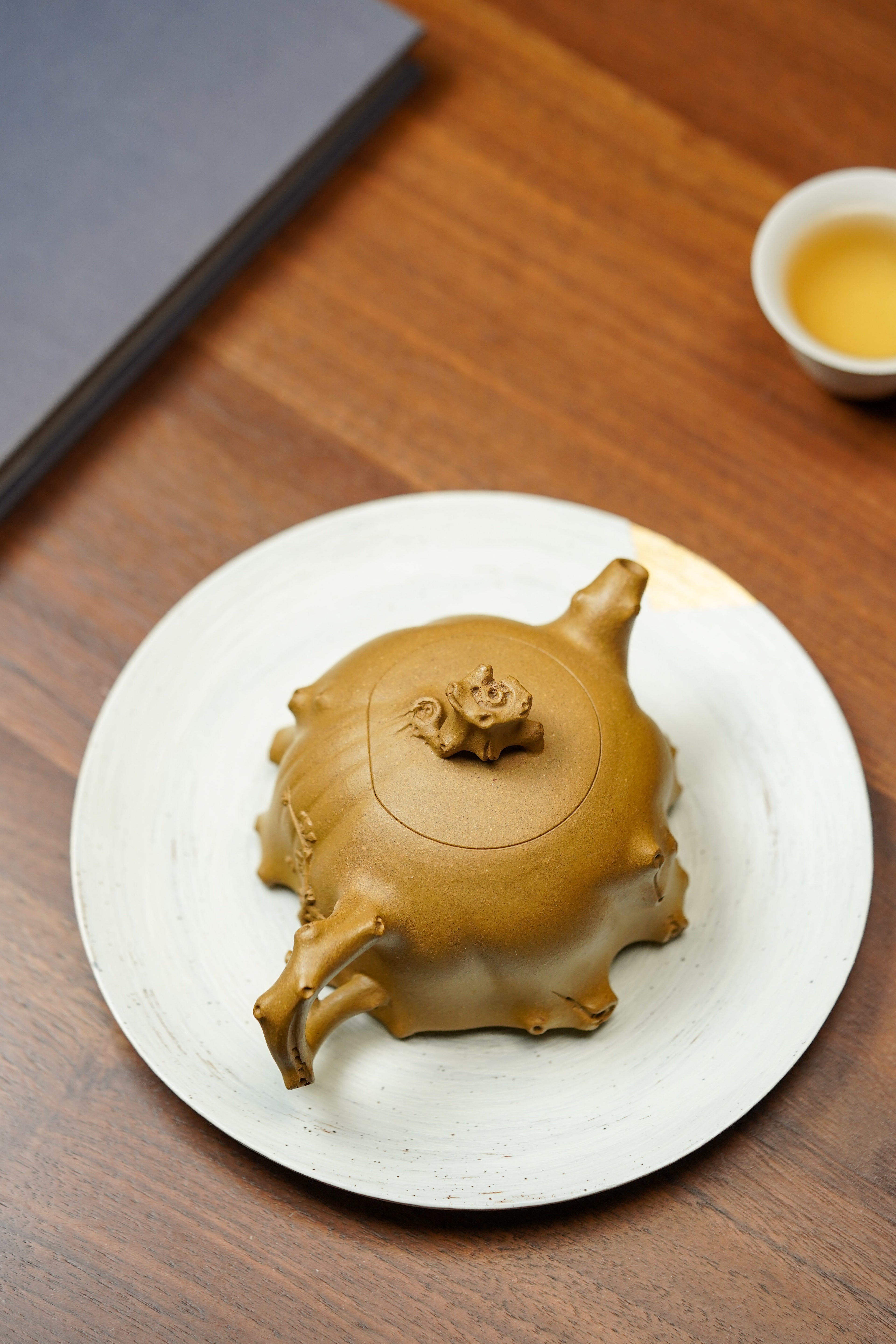 Mei Zhuang     220cc   - Yixing Zisha Purple Clay Teapot
