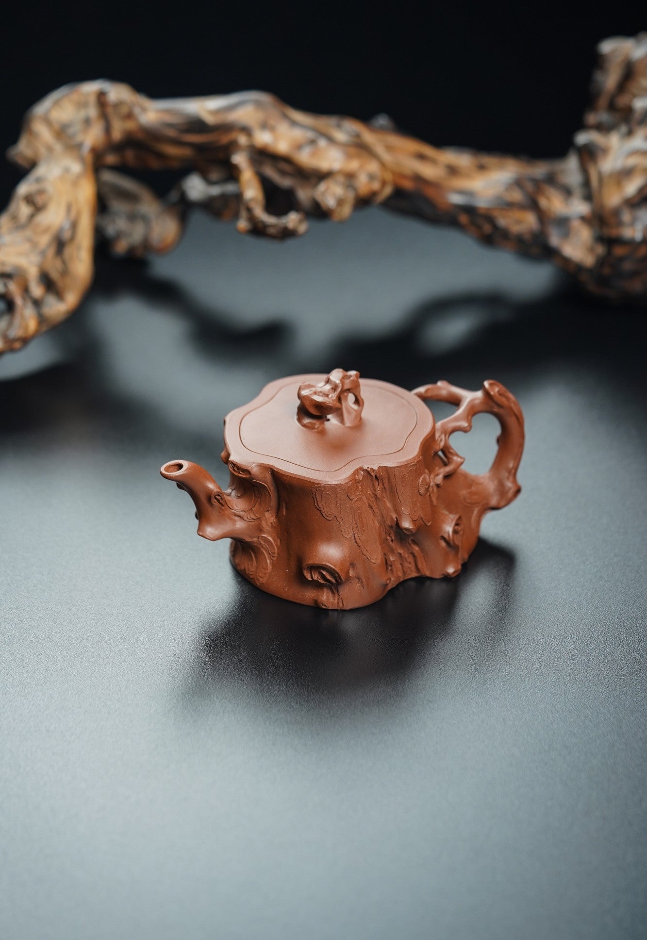 Cang Song Bao Shi    320cc   - Yixing Zisha Purple Clay Teapot