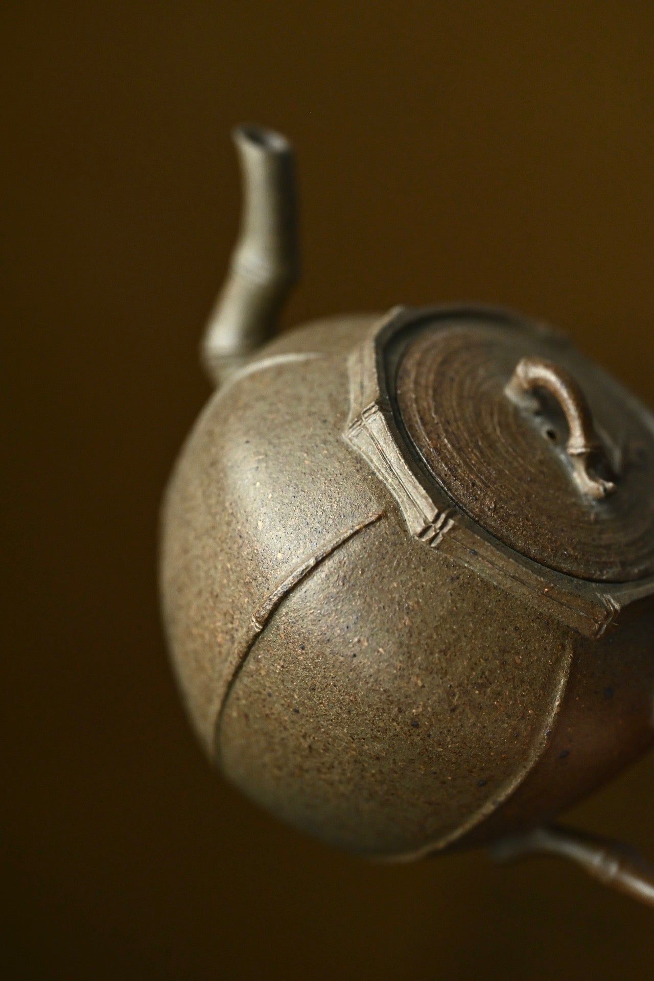 Zhu Weng   135cc   - Yixing Zisha Purple Clay Teapot