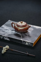 Ling Hua Wu Xiang   168cc   - Yixing Zisha Purple Clay Teapot