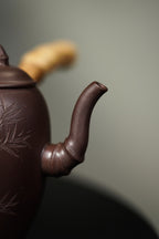 Gong Deng Tang Yu     150cc   - Yixing Zisha Purple Clay Teapot