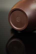 Gong Deng Tang Yu     150cc   - Yixing Zisha Purple Clay Teapot