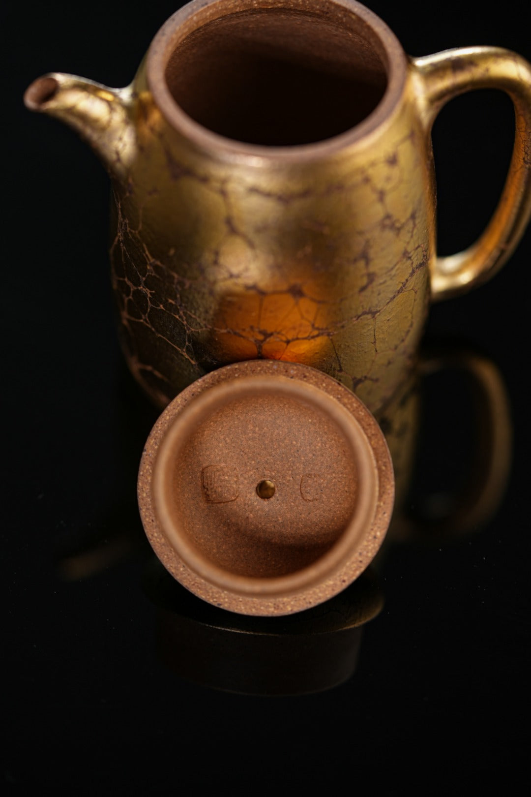 Xin Zhou Qin Quan    110cc   - Yixing Zisha Purple Clay Teapot