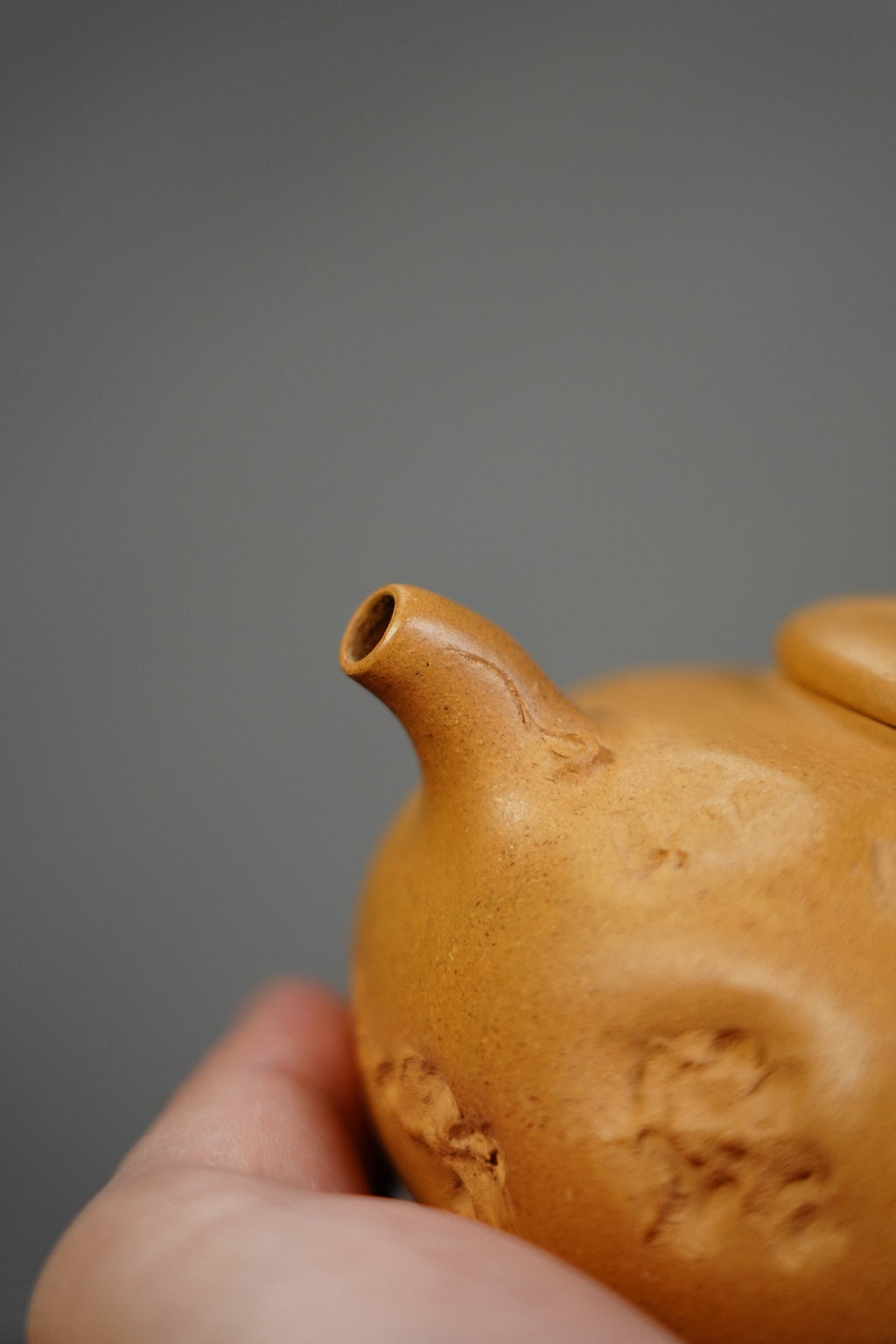 Gong Chun   330cc   - Yixing Zisha Purple Clay Teapot