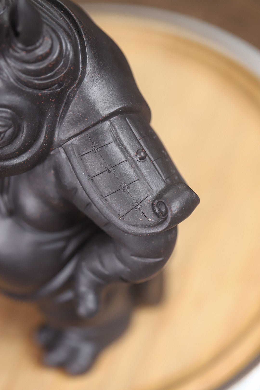 Zhao Cai Xi Niu Da Jiang Jun   - Yixing Zisha Handmade Tea Pets