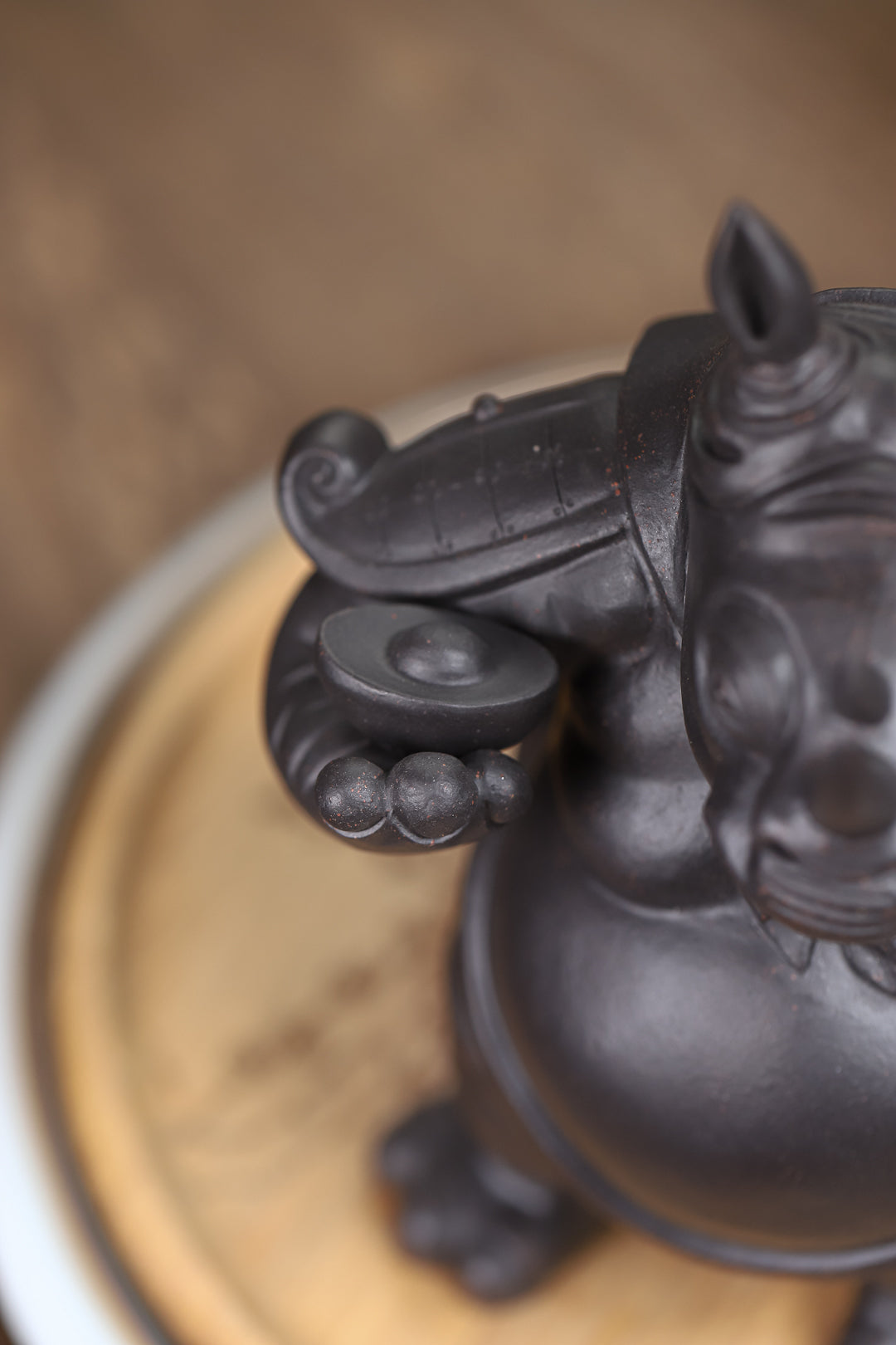 Zhao Cai Xi Niu Da Jiang Jun   - Yixing Zisha Handmade Tea Pets