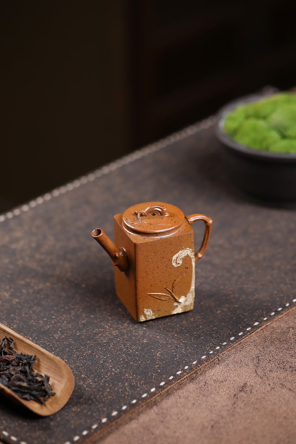 Gao Ling Zhu   100cc   - Yixing Zisha Purple Clay Teapot