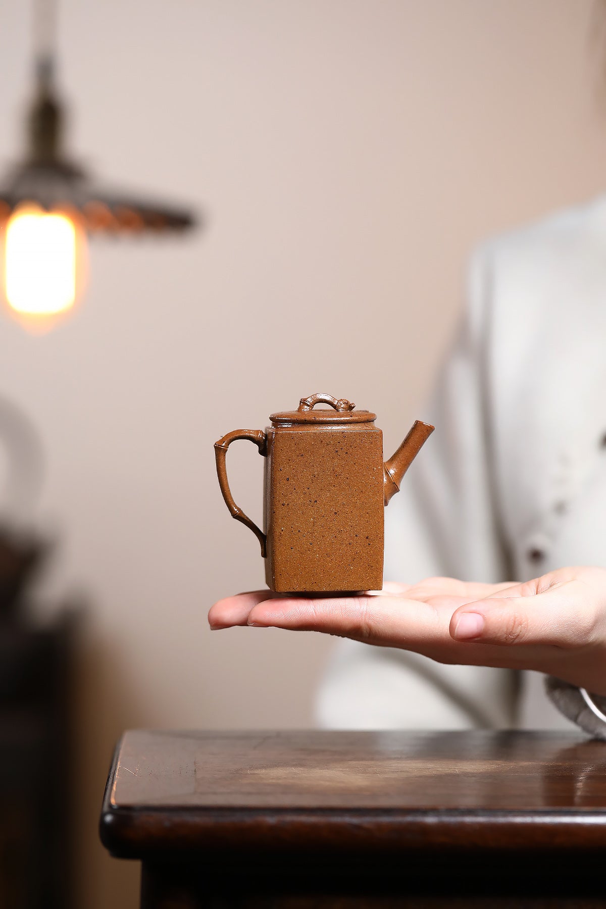 Gao Ling Zhu   100cc   - Yixing Zisha Purple Clay Teapot