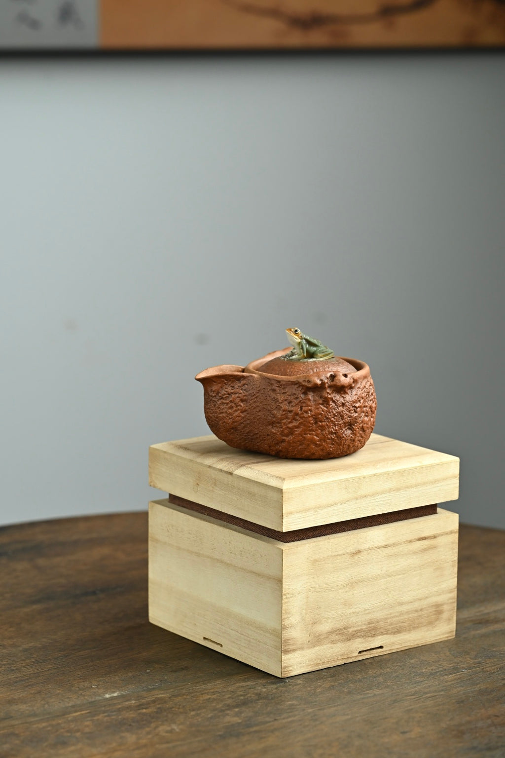 Wa Qu Bao Ping   210cc   - Yixing Zisha Purple Clay Teapot