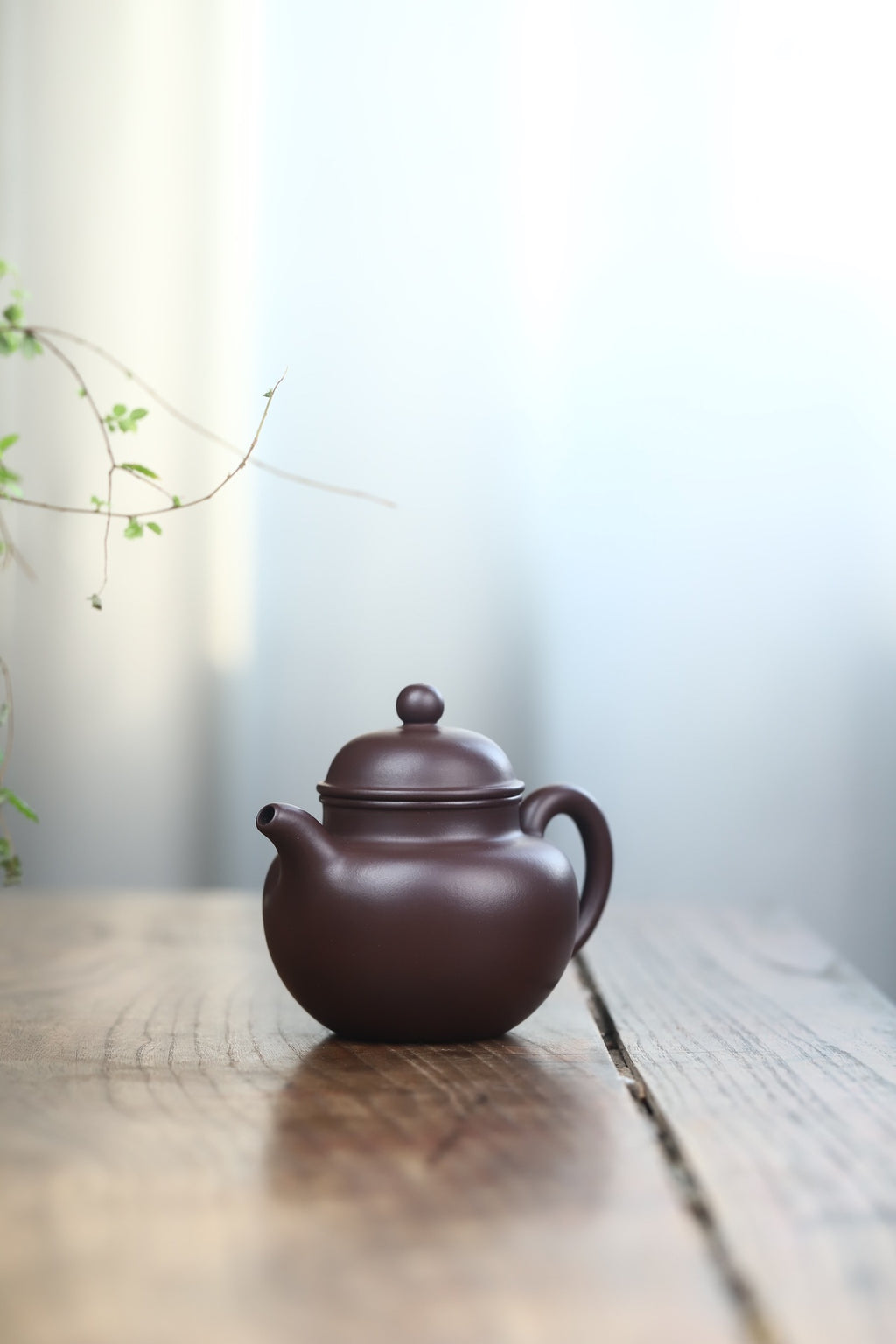Duo Qiu   225cc   - Yixing Zisha Purple Clay Teapot