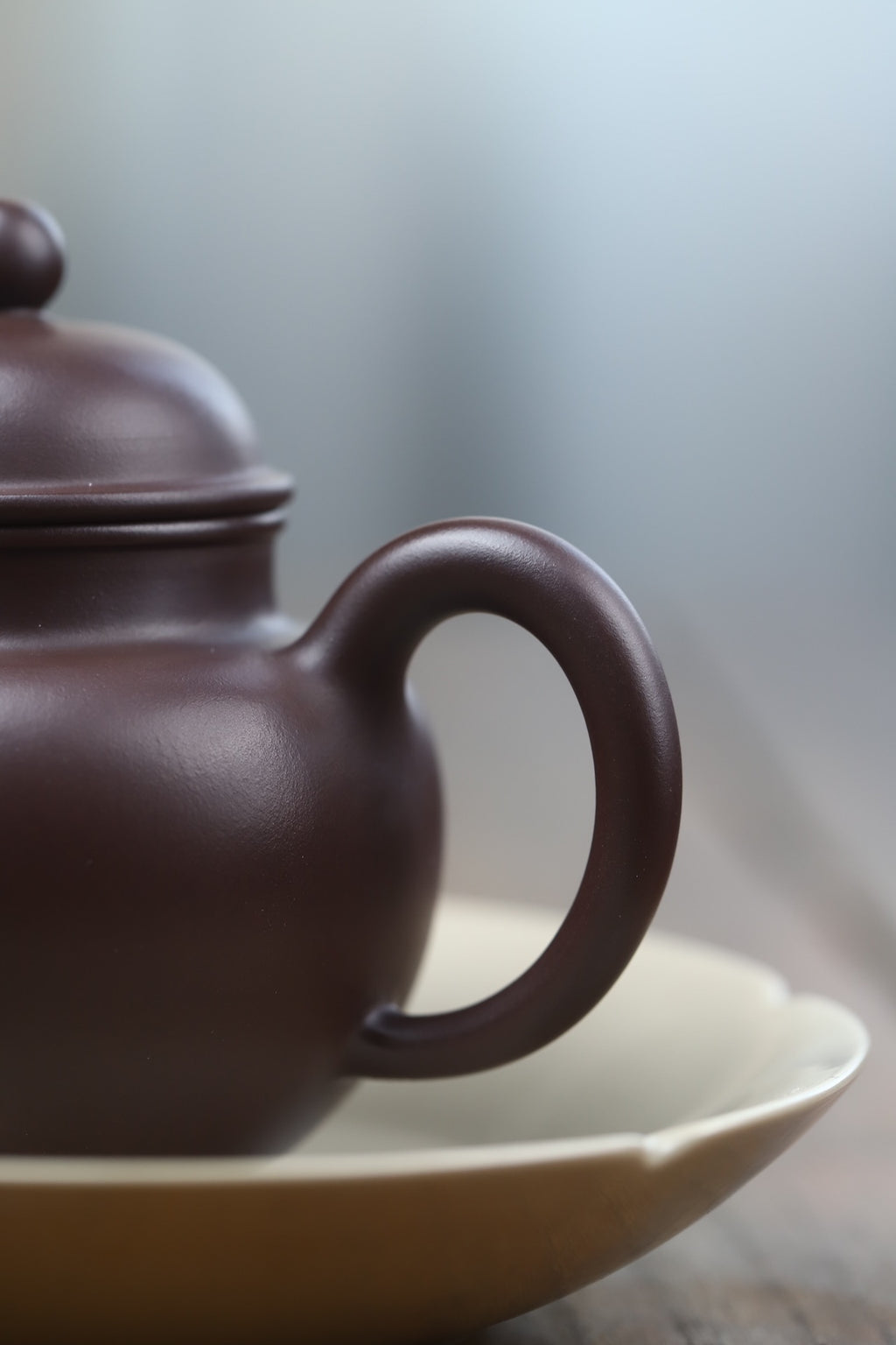 Duo Qiu   225cc   - Yixing Zisha Purple Clay Teapot