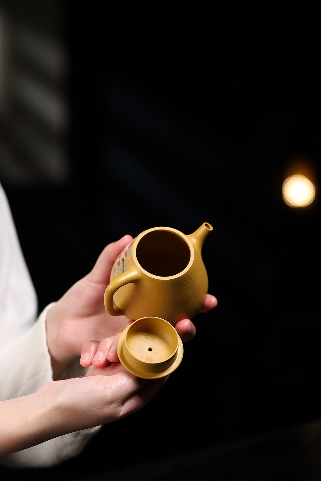 Gao Shi Piao   200cc   - Yixing Zisha Purple Clay Teapot