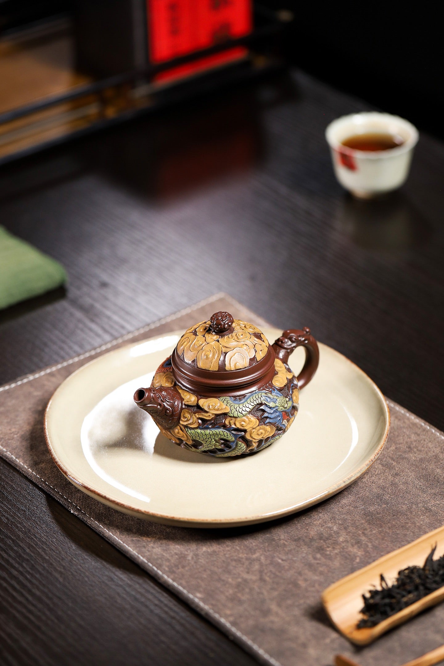 Rong Tian   170cc   - Yixing Zisha Purple Clay Teapot