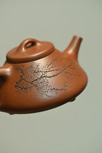 Zi Ye Shi Piao   300cc   - Yixing Zisha Purple Clay Teapot