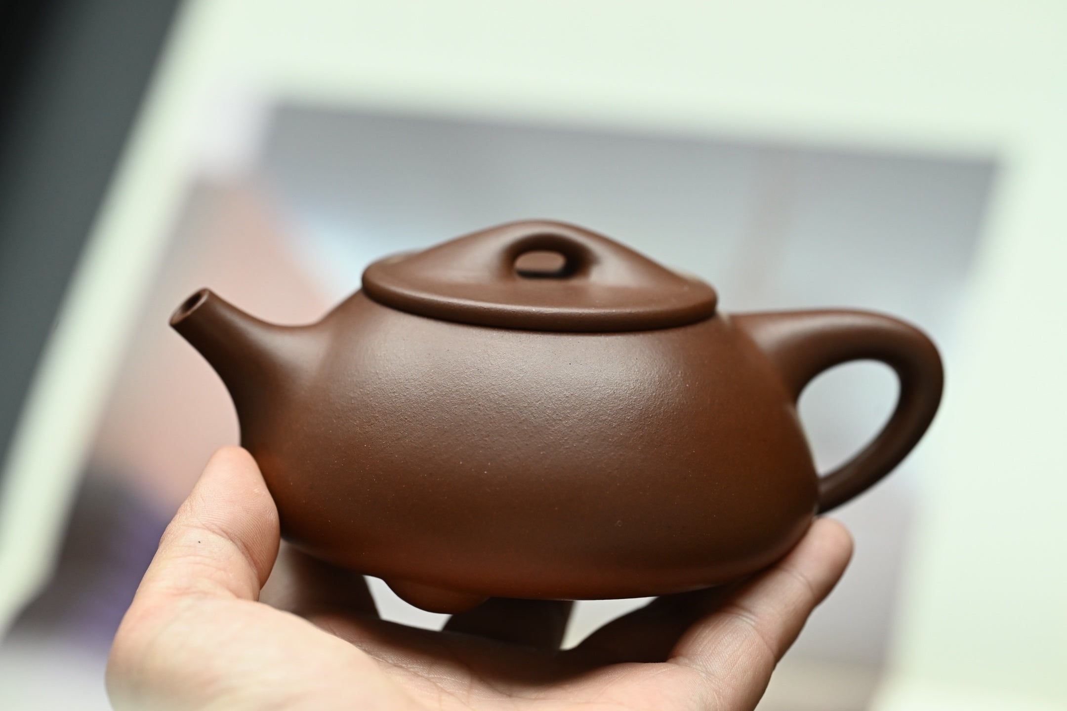 Jing Zhou Shi Piao    210cc   - Yixing Zisha Purple Clay Teapot