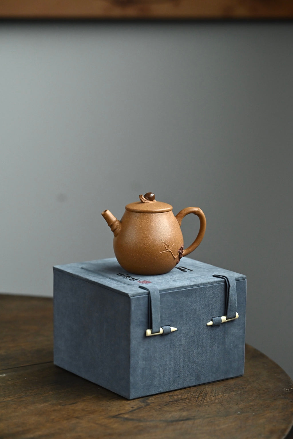 Jing Jie   160cc   - Yixing Zisha Purple Clay Teapot