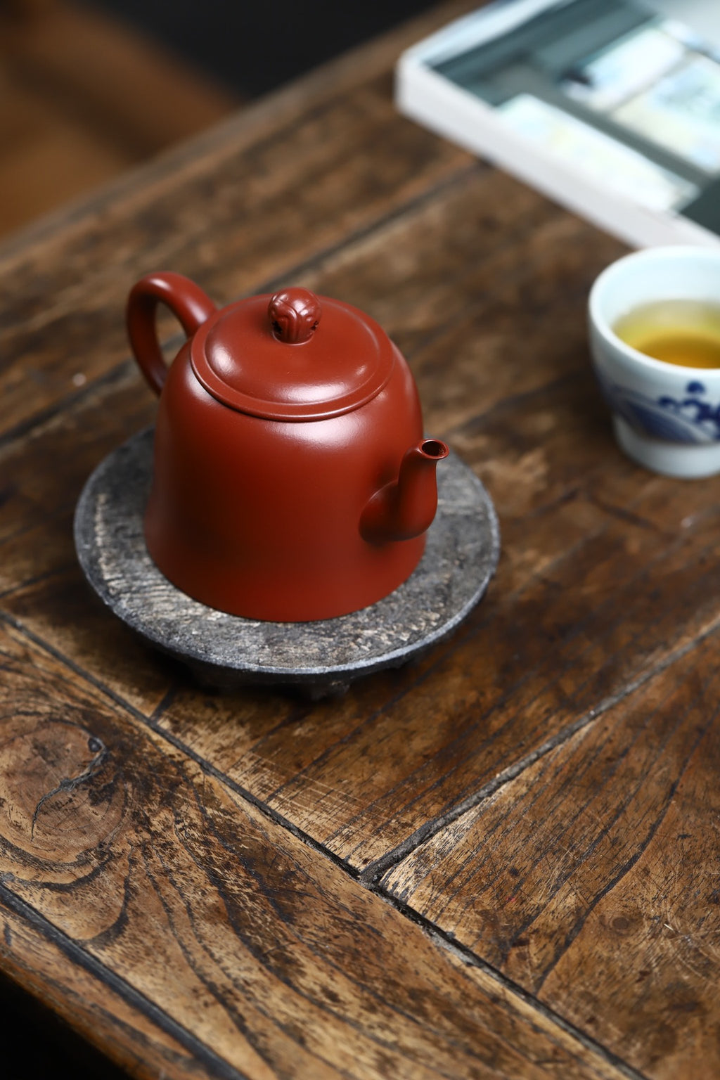 Jin Zhong   170cc   - Yixing Zisha Purple Clay Teapot