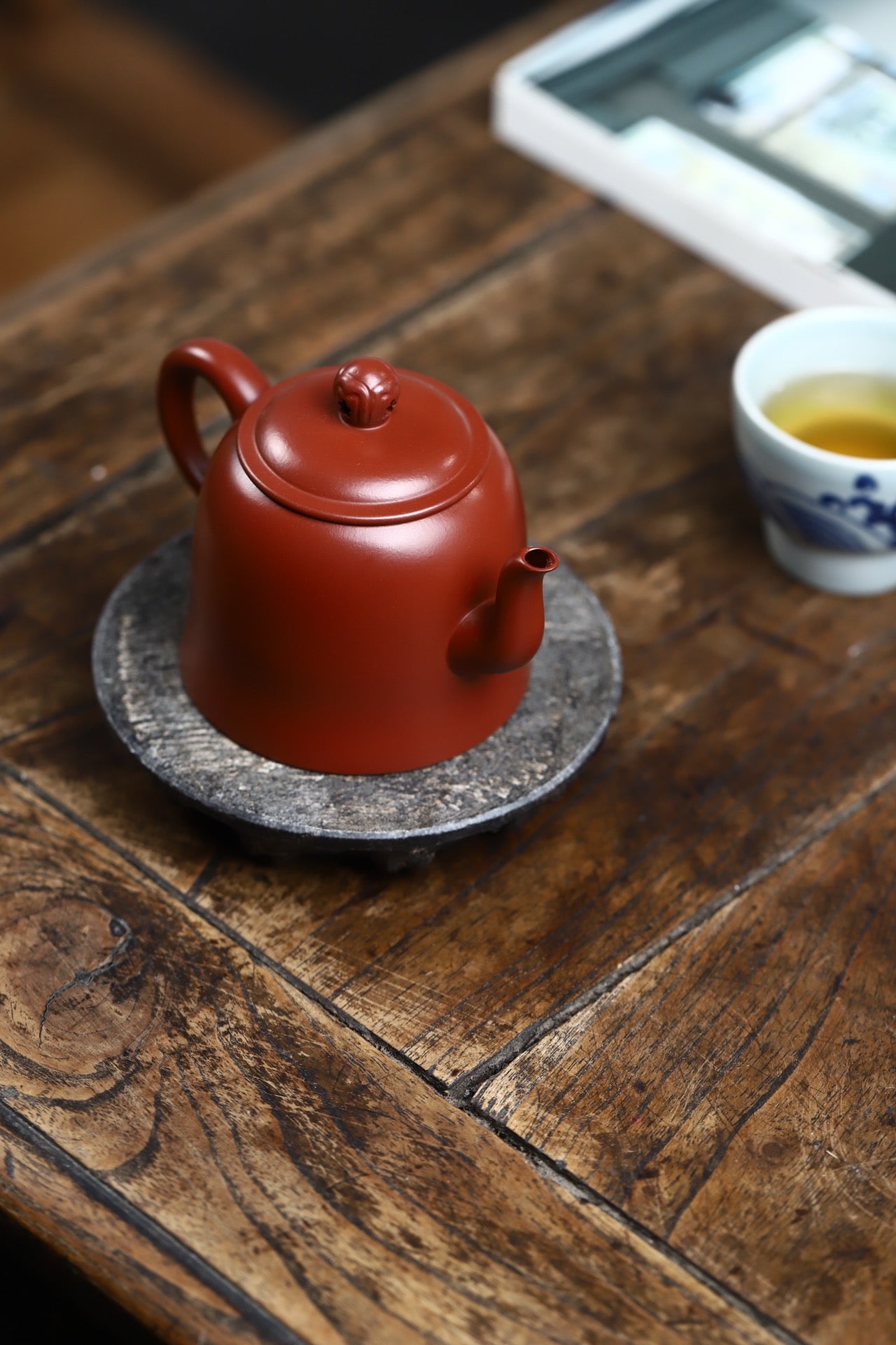 Jin Zhong   170cc   - Yixing Zisha Purple Clay Teapot