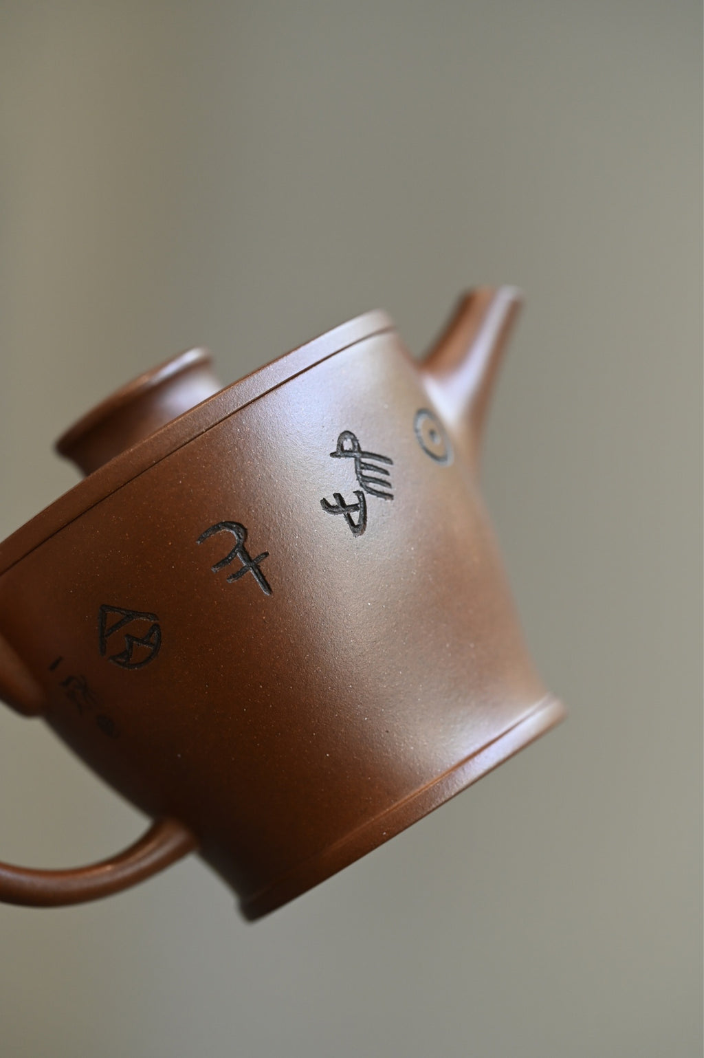 Jin Yu Man Tang   150cc   - Yixing Zisha Purple Clay Teapot