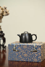 Han Wa    150cc   - Yixing Zisha Purple Clay Teapot