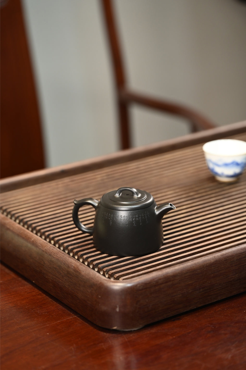 Han Wa    150cc   - Yixing Zisha Purple Clay Teapot