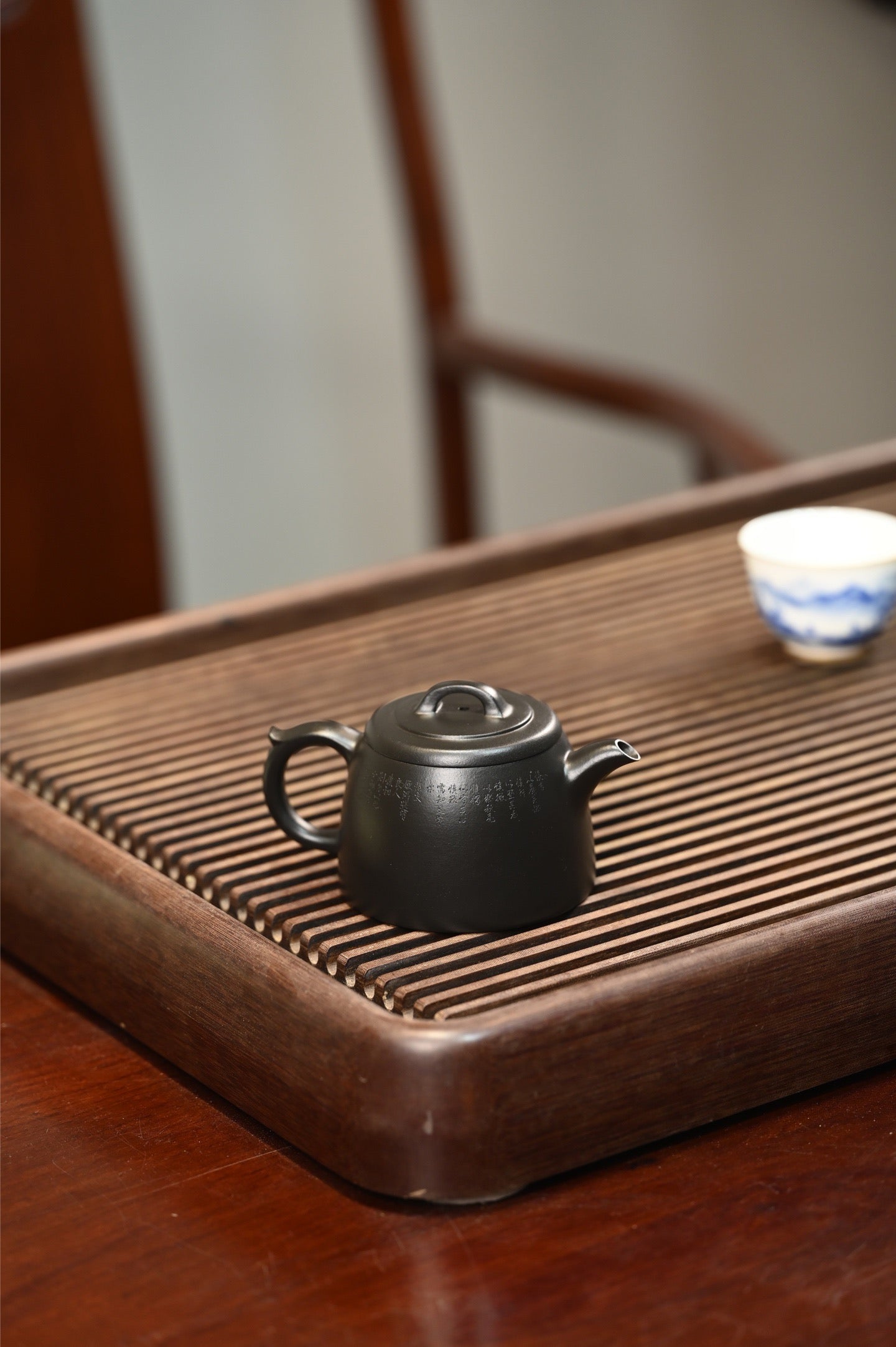 Han Wa    150cc   - Yixing Zisha Purple Clay Teapot