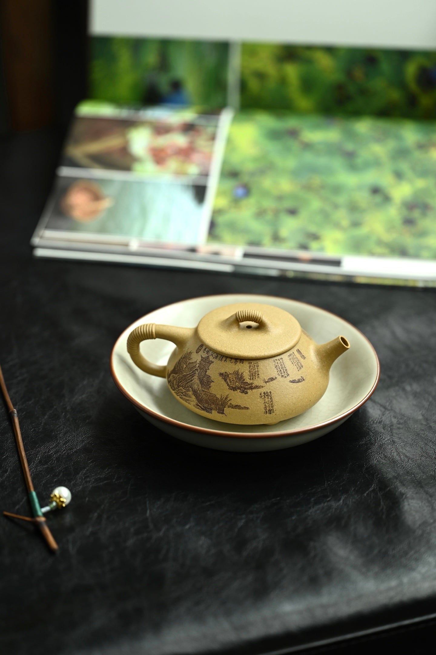 Ping Gai Shi Piao    170cc   - Yixing Zisha Purple Clay Teapot