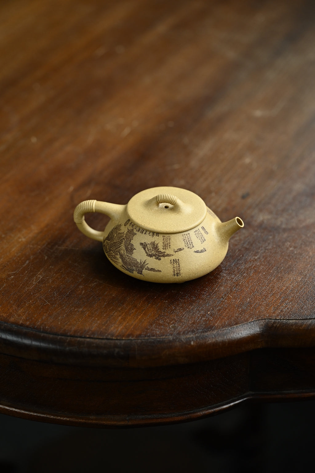 Ping Gai Shi Piao    170cc   - Yixing Zisha Purple Clay Teapot