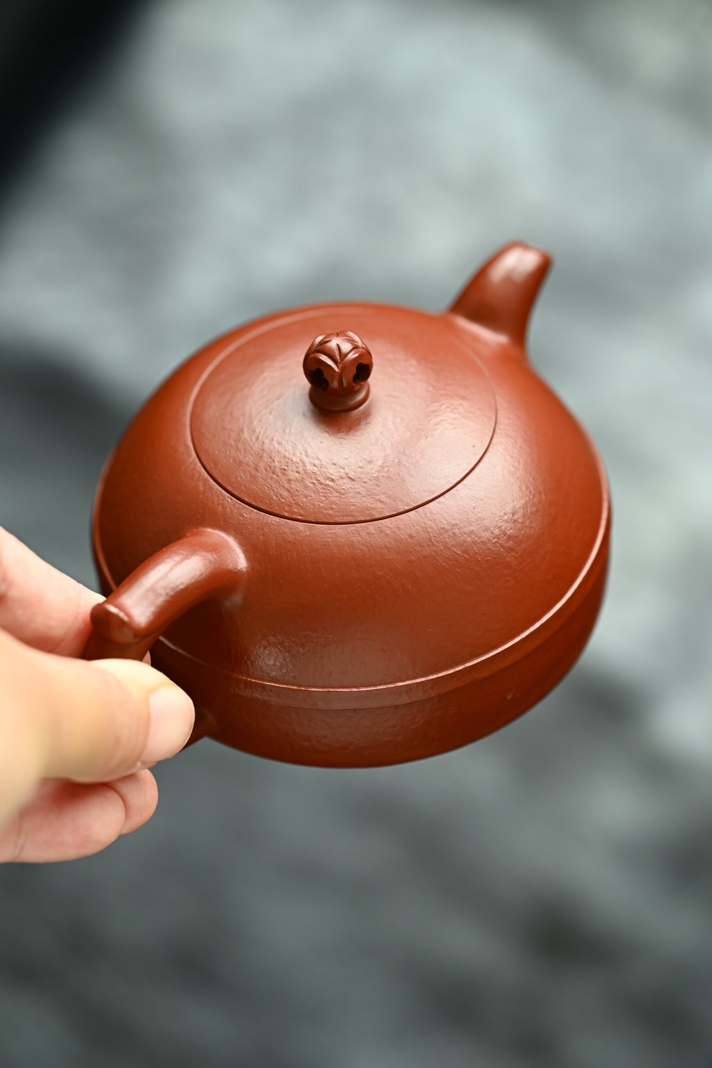 Jin Xiu Ban Yue    150cc   - Yixing Zisha Purple Clay Teapot