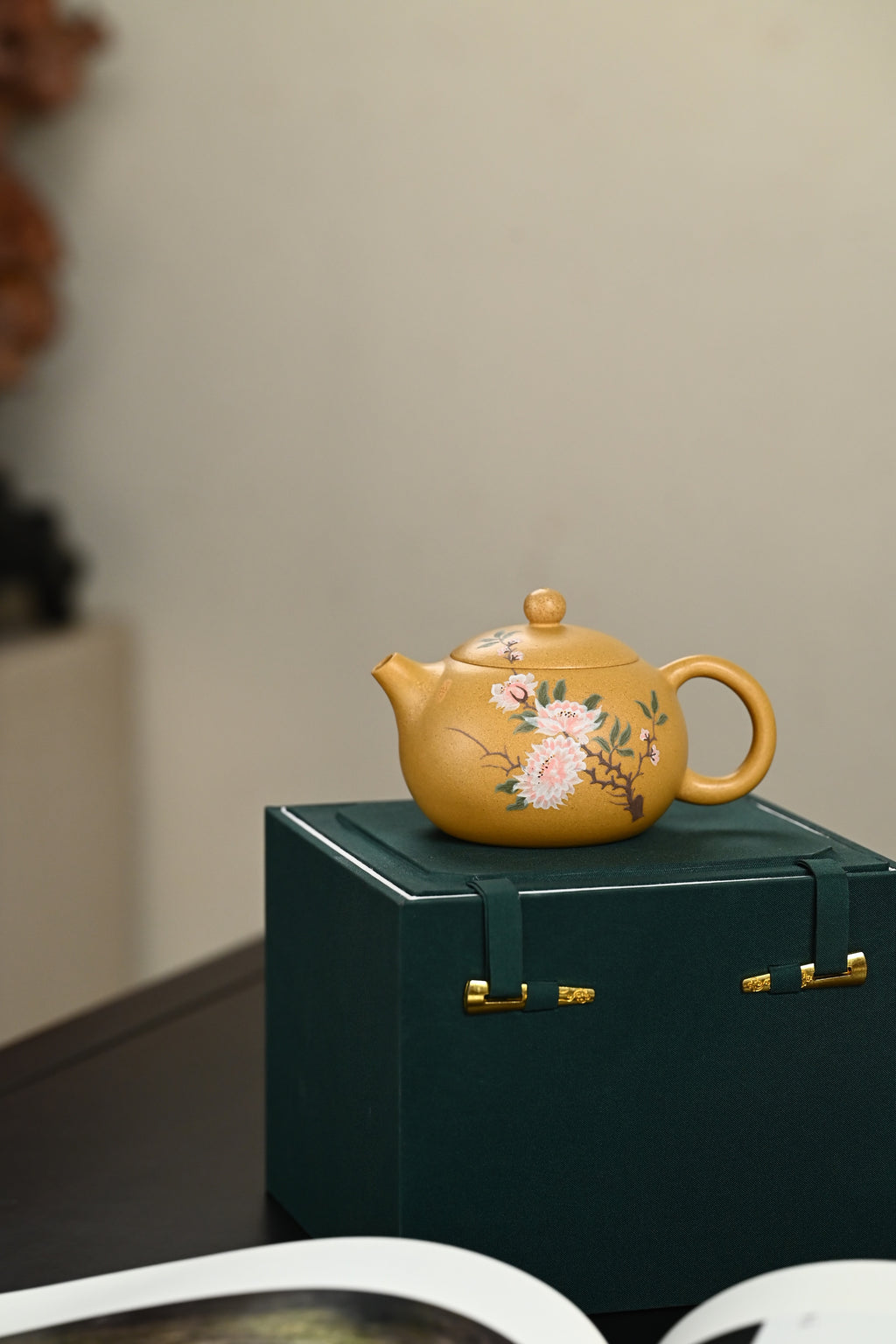 Xi Shi     220cc   - Yixing Zisha Purple Clay Teapot