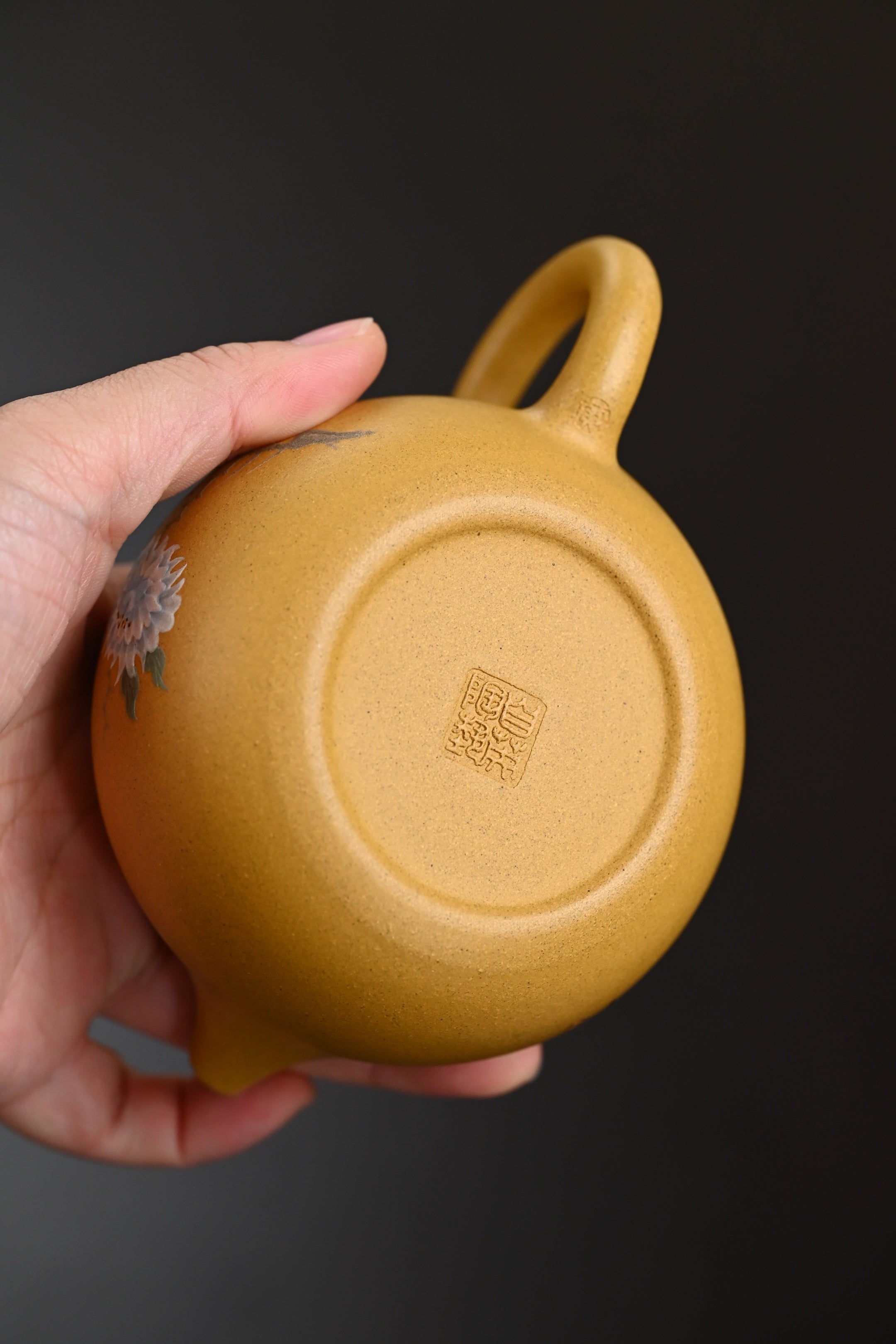 Lan Hua Xi Shi     220cc   - Yixing Zisha Purple Clay Teapot