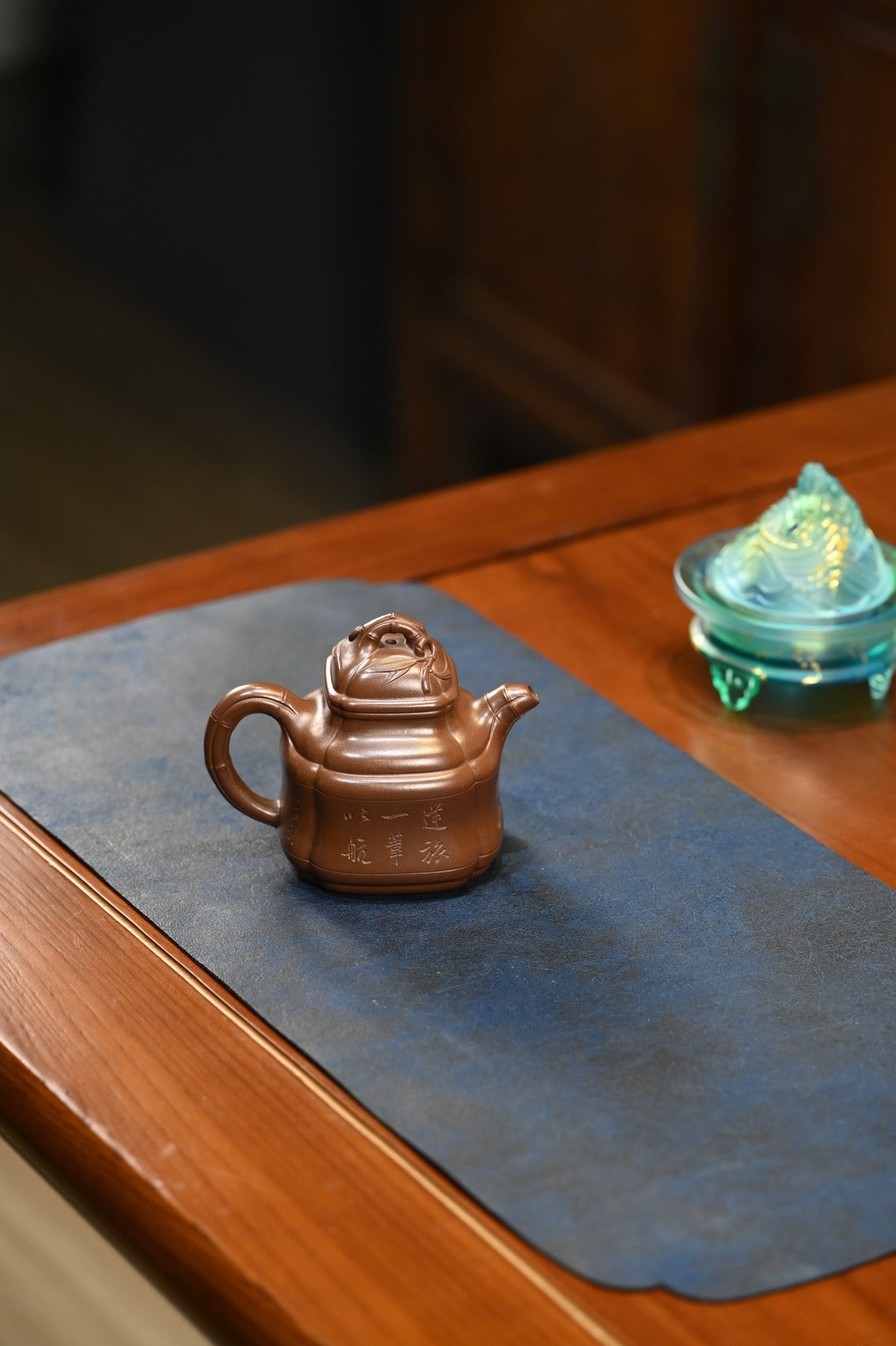 Zhu Ding    210cc   - Yixing Zisha Purple Clay Teapot