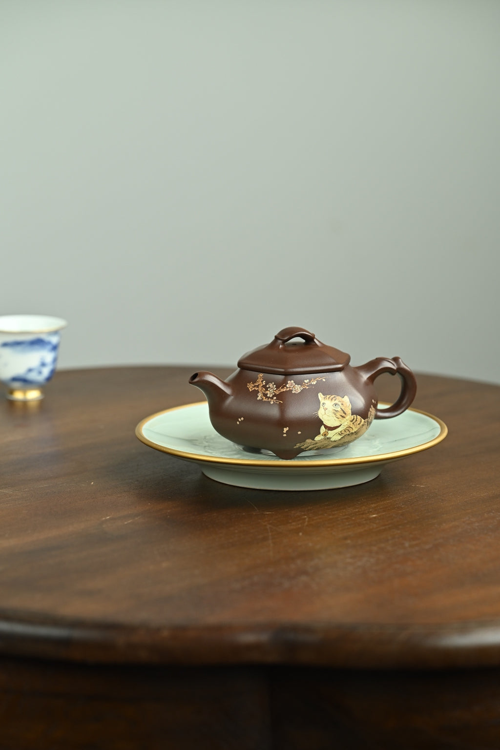 San Zu Ru Piao     230cc   - Yixing Zisha Purple Clay Teapot