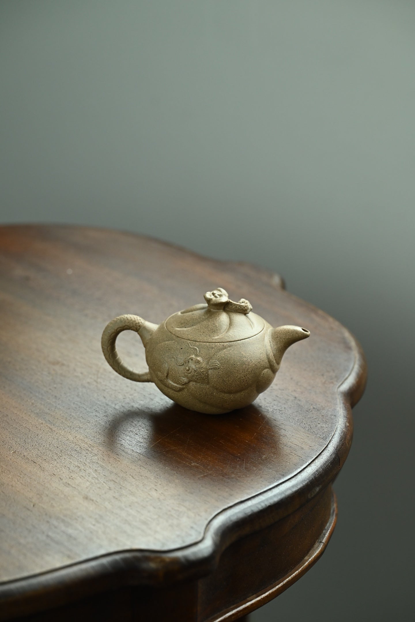 Yu Hua Long     230cc   - Yixing Zisha Purple Clay Teapot