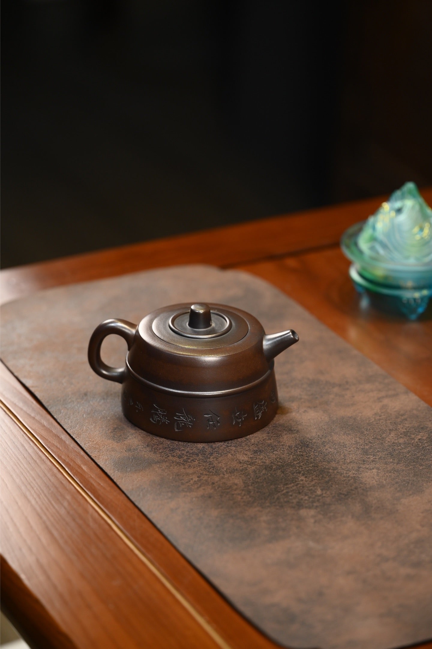 Yao Xian Jing Lan     280cc   - Yixing Zisha Purple Clay Teapot