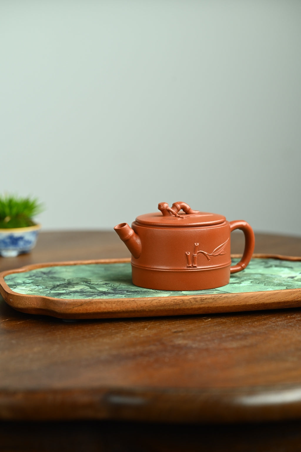 Zhu Jie Han Wa     170cc   - Yixing Zisha Purple Clay Teapot
